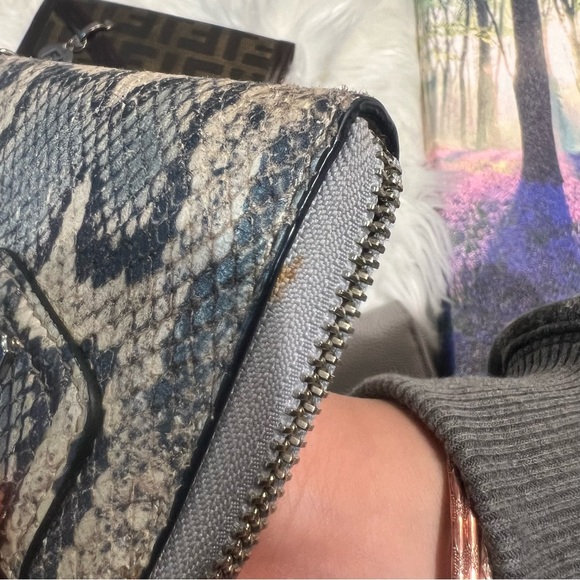 coach small wallet - Picture 6 of 12